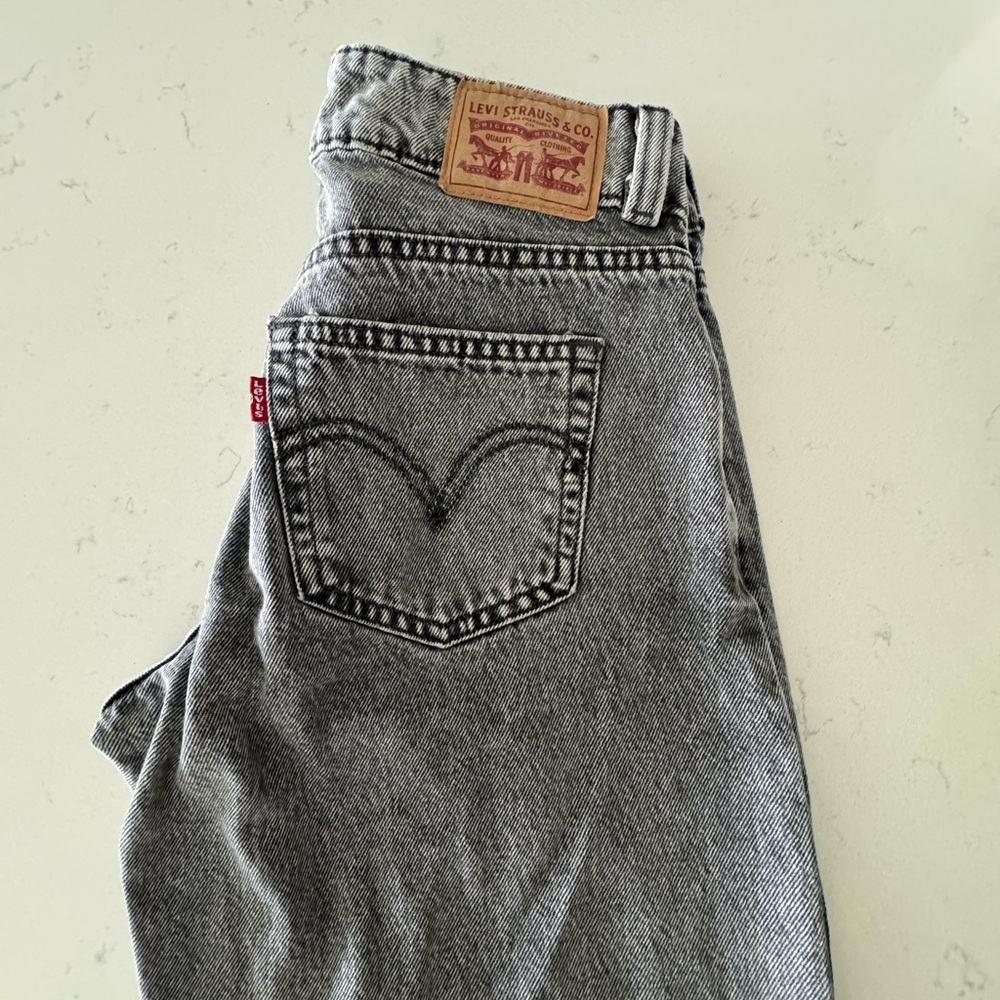 Levi's women’s Black and Gray superlow Jeans - Picture 5 of 10